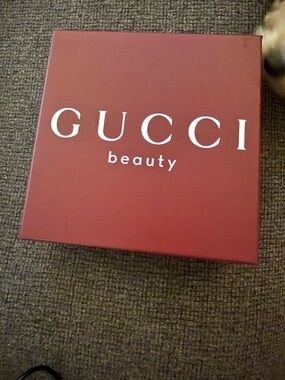 Gucci Beauty Set Box highlighter and lip gloss
